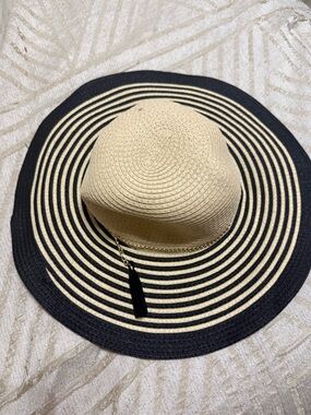 Jacobson Straw Summer Floppy Large Brim Brown & Tan Hat - Like New